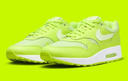 Niet vies van een beetje opvallen Dan is deze Nike Sneaker Squad