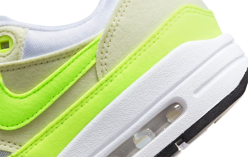 Nike Air Max 1 Wmns Volt Suede