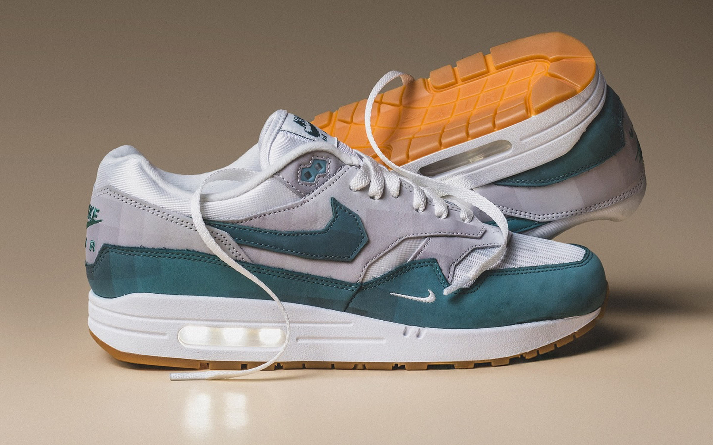 .SWOOSH x Nike Air Max 1 Low Poly Adventure ドットスウッシュ Alles wat je moet weten over de release van de… | Sneaker Squad