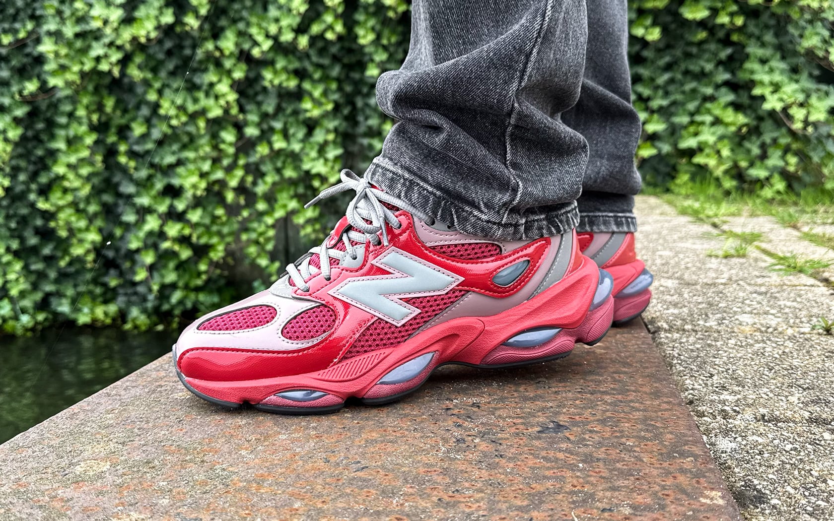 0 new balance 983 red pink u9837so