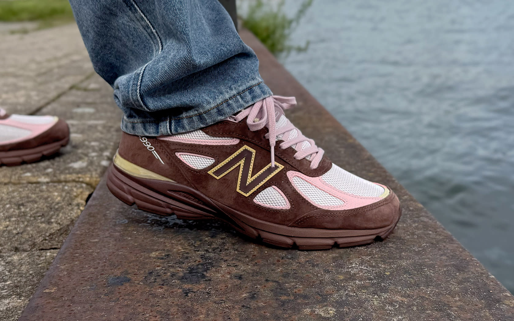 0 New Balance Made In USA 990v4 Pumpernickel Pink Chalk