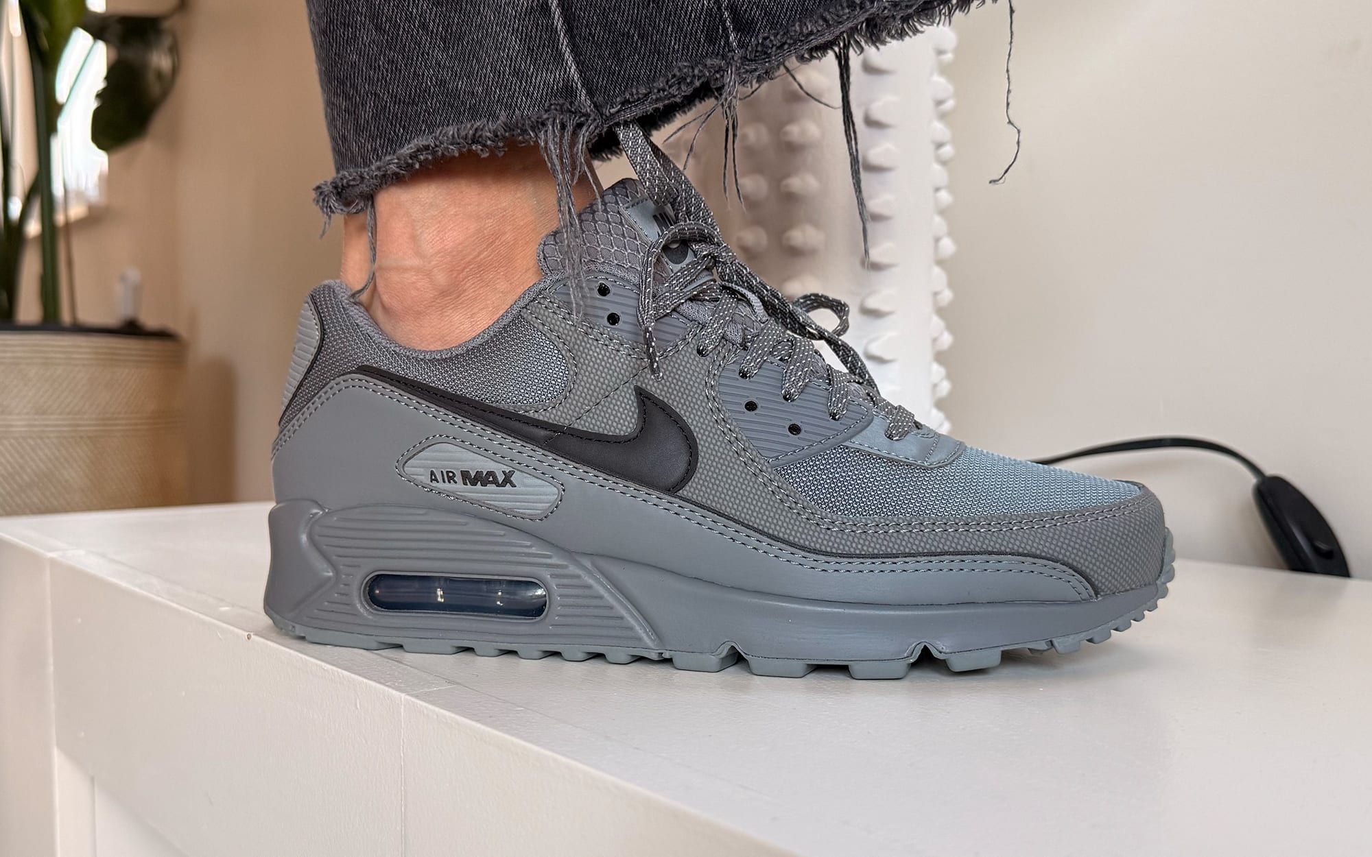 0 nike air max 90 prm smoke grey black hv4517 003 sneaker squad