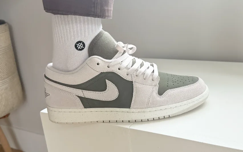 1 air jordan air 1 low se medium olive sail hv4089 201