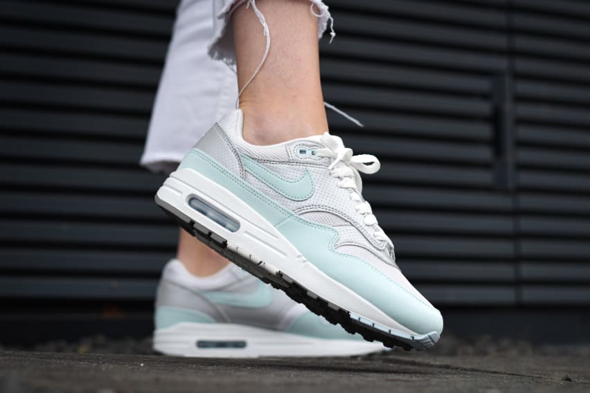 1 nike air max 1 glacier blue HF5387 002 sneaker squad 1