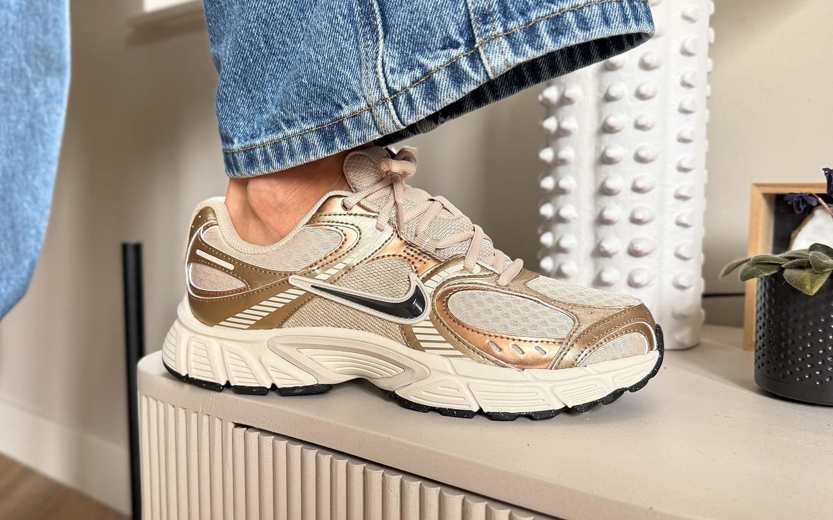 1 nike v5 rnr premium sanddrift light orewood brown io8436 101