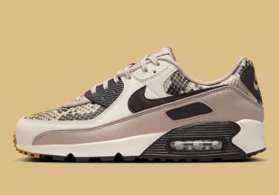 1 Nike Air Max 90 Snakeskin HF1212 200