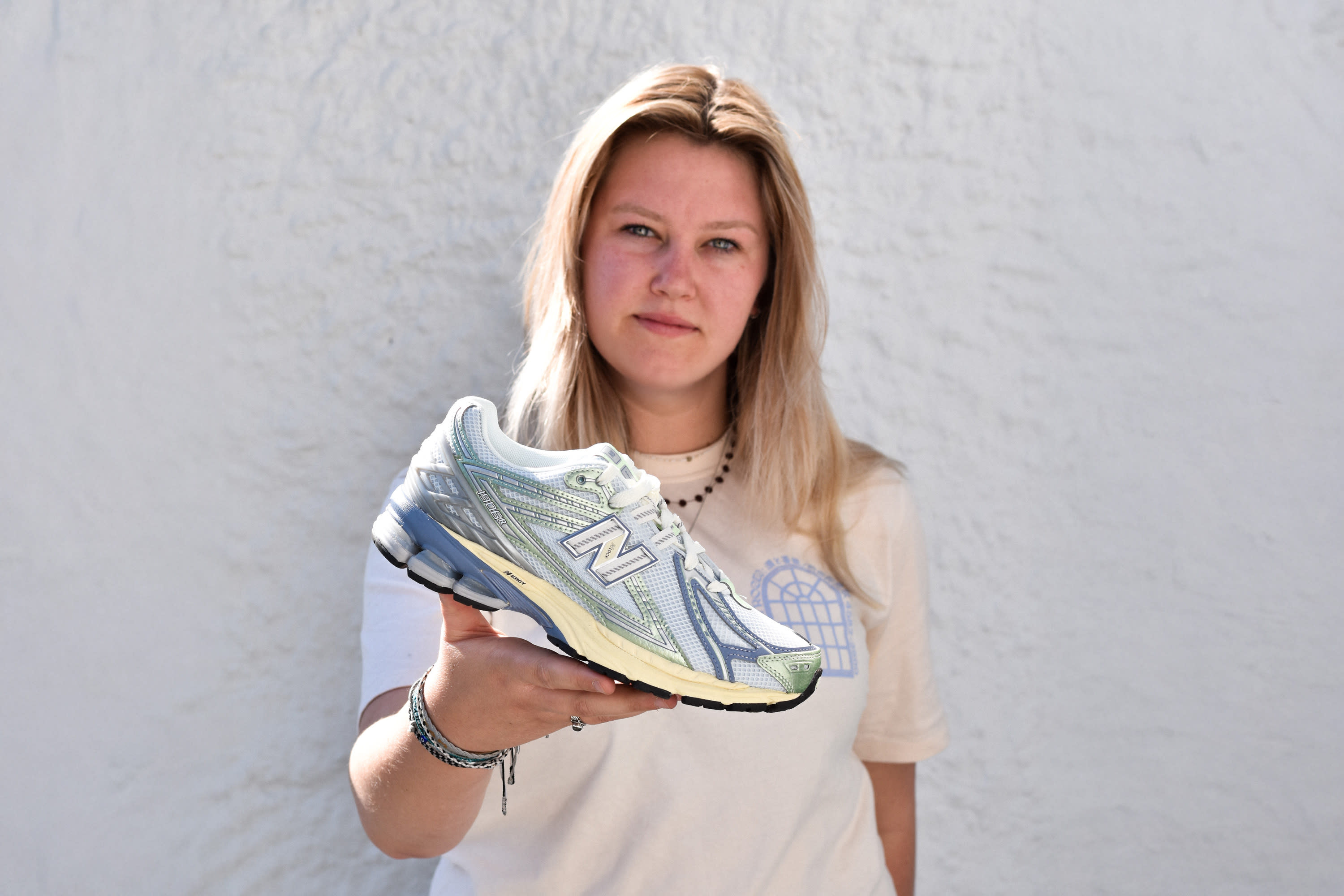 1 new balance 1906r ice blue melon water u1906rne