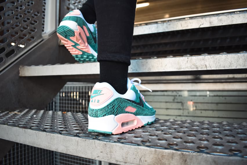 2 Nike Air Max 90 Green Snakeskin Sneaker Squad