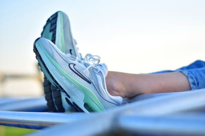 2 Nike Air Max Bliss White Silver Sage