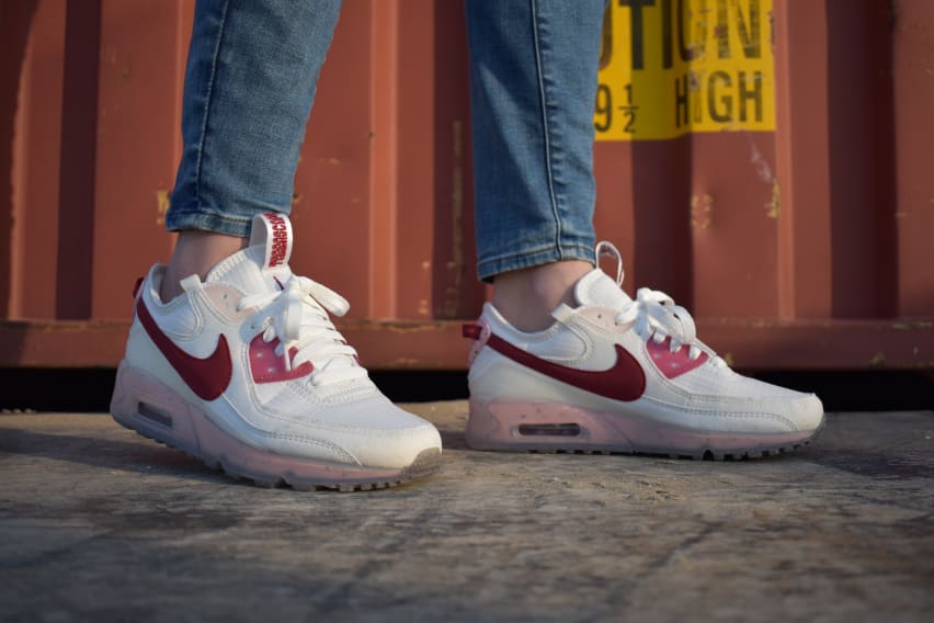 2 Nike Air Max Terrascape 90 Pomegranate