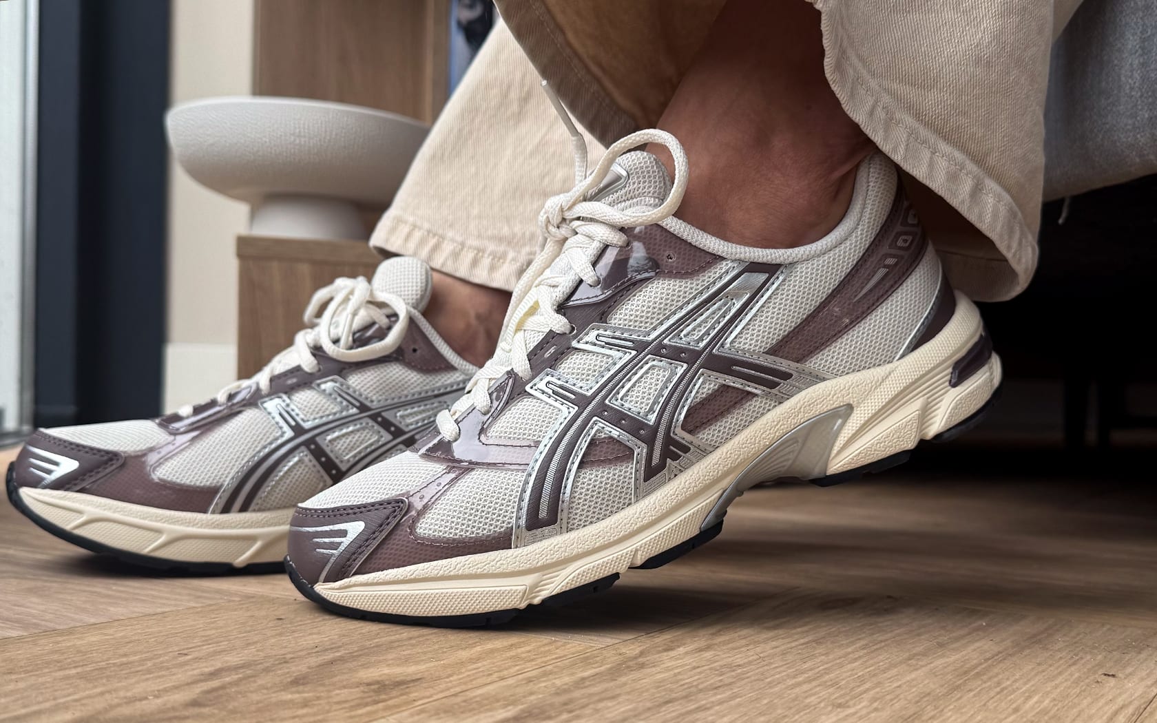 2 asics gel 1130 cream cocoa powder 1203b077 102