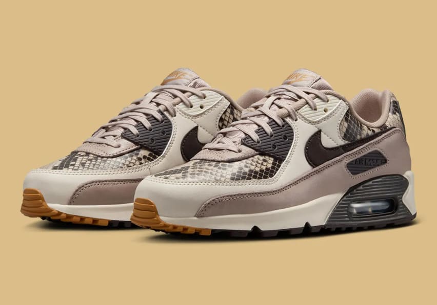 2 Nike Air Max 90 Snakeskin HF1212 200