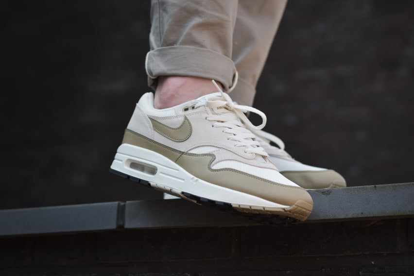 Nike Air Max 1 Essential Phantom Khaki FZ5808-001