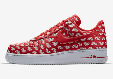 Branding to the max op deze Nike Air Force 1 Low