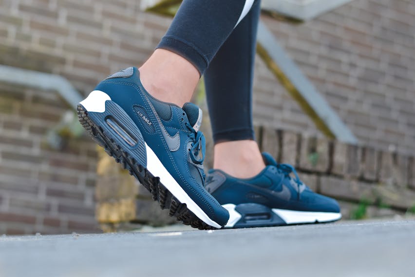 3 nike air max 90 reflective tongue pack navy hm0625 400 sneaker squad