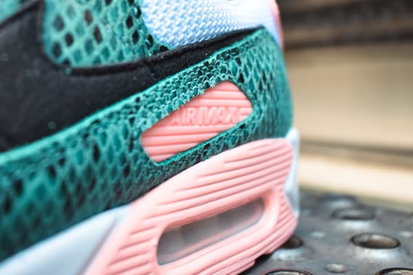 4 Nike Air Max 90 Green Snakeskin Sneaker Squad