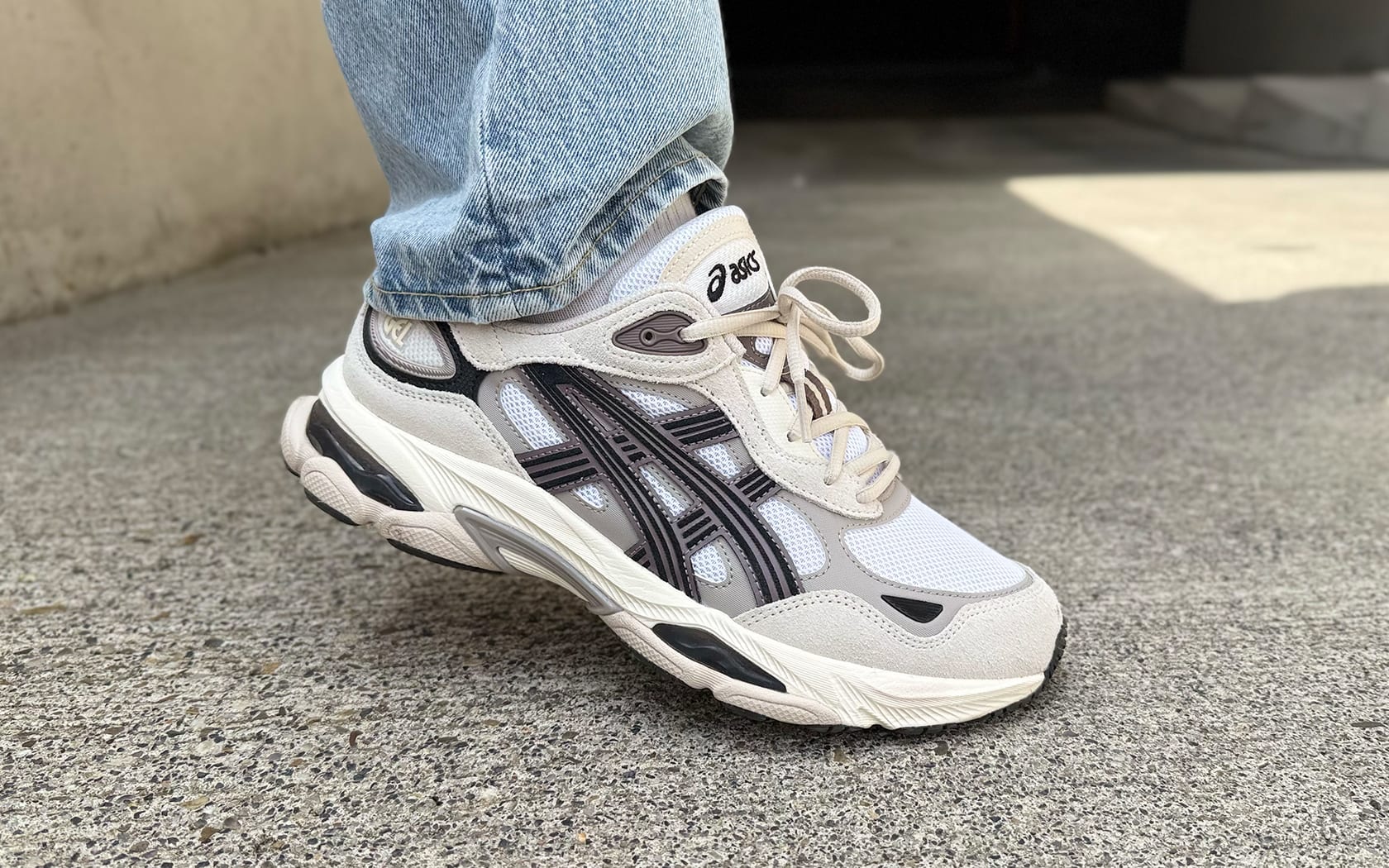 4 asics gel nyc 2 0 white oatmeal 1203a895 104