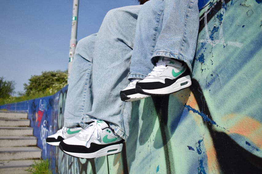 Nike Air Max 1 "Green Chili" FN6952-100