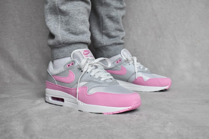 4 nike air max 1 pink rise hf5387 001 sneaker squad