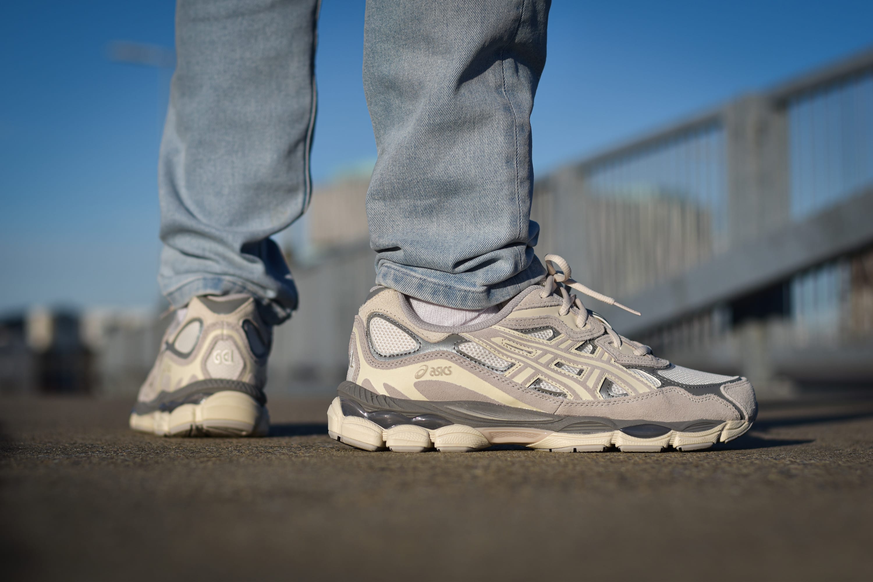 ASICS bewijst opnieuw waarom de GEL-NYC “Cream Oyster… | Sneaker Squad