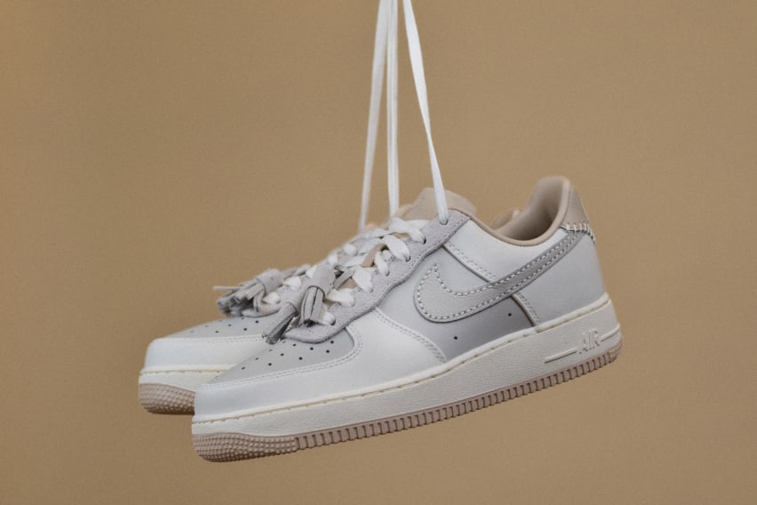 4 nike air force 1 low light bone suede tassels hv1813 001