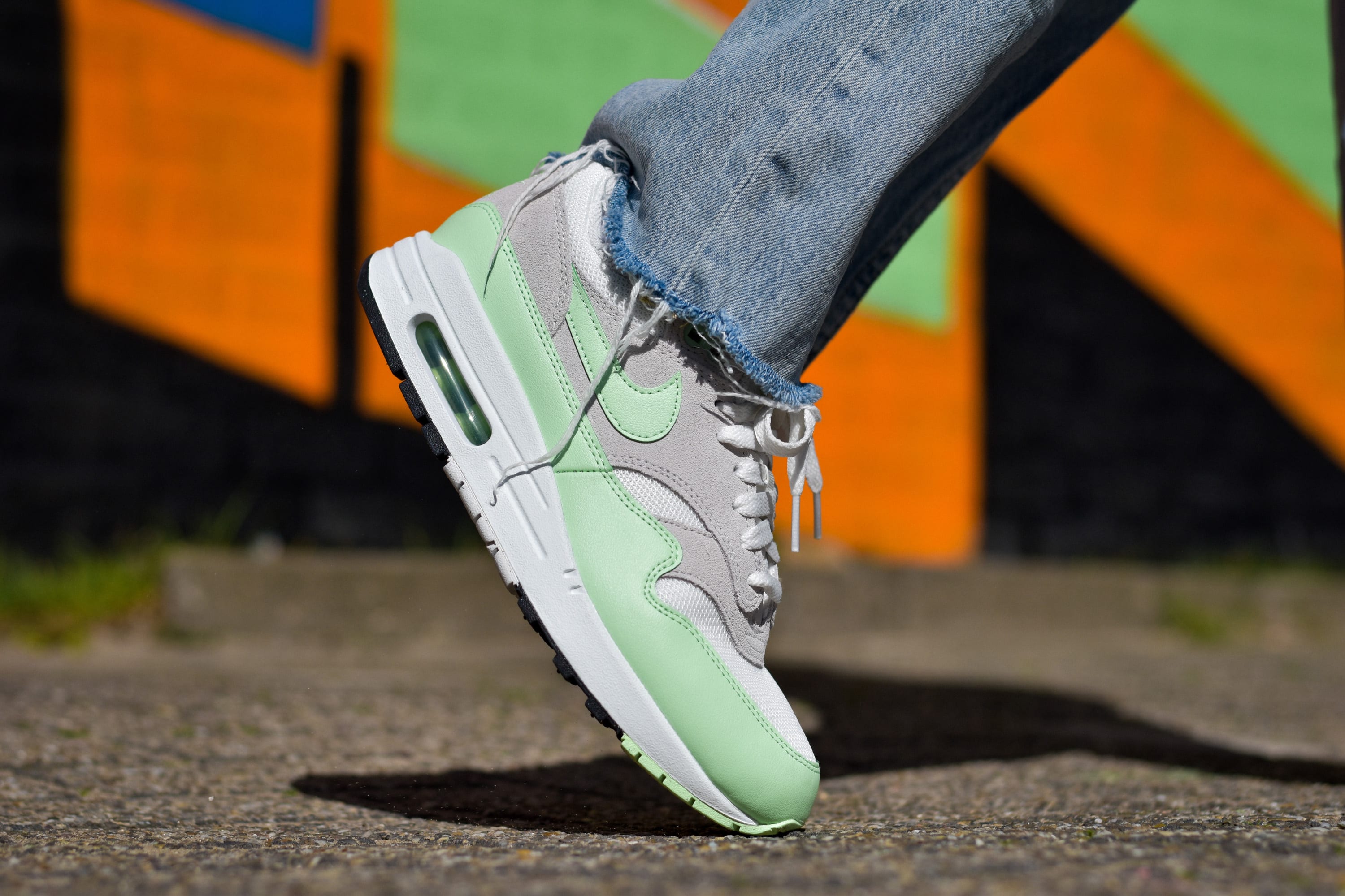 4 nike air max 1 essential vapor green fz5808 107
