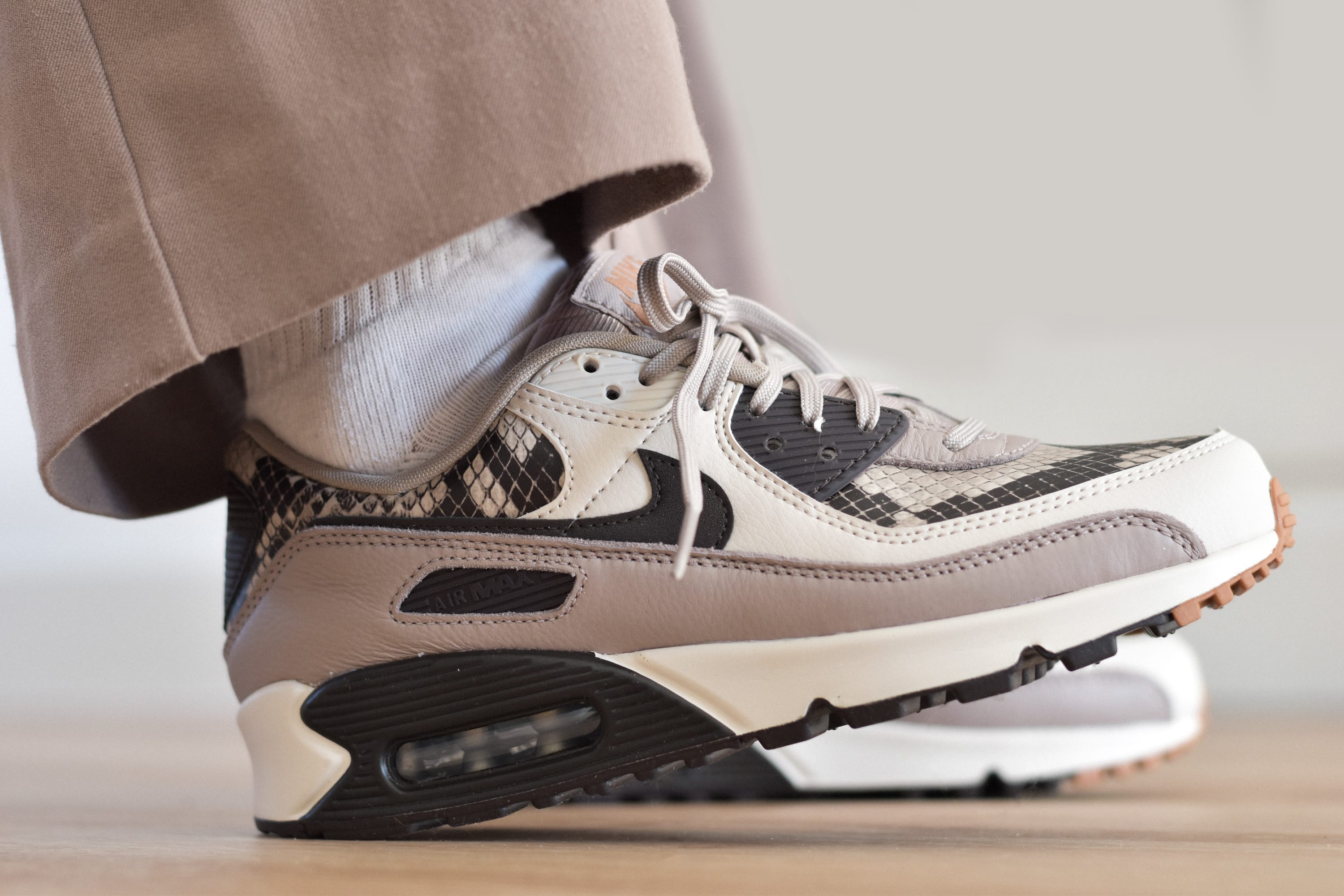 air max 90 snake skin