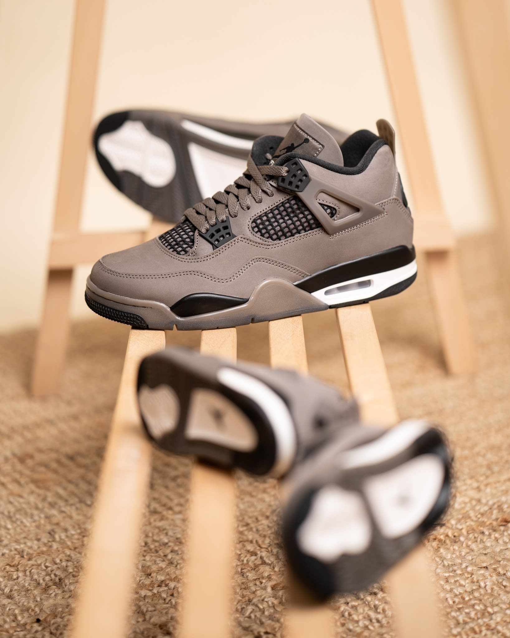 Air Jordan 4 Retro "Cave Stone"