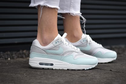 5 nike air max 1 glacier blue HF5387 002 sneaker squad 1