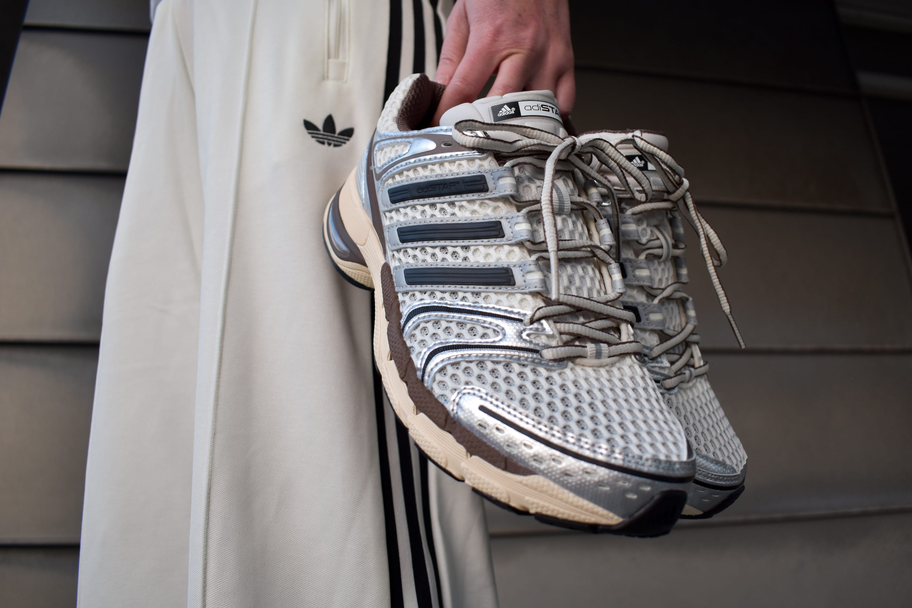 5 adidas adistar control 5 white black brown ki6153