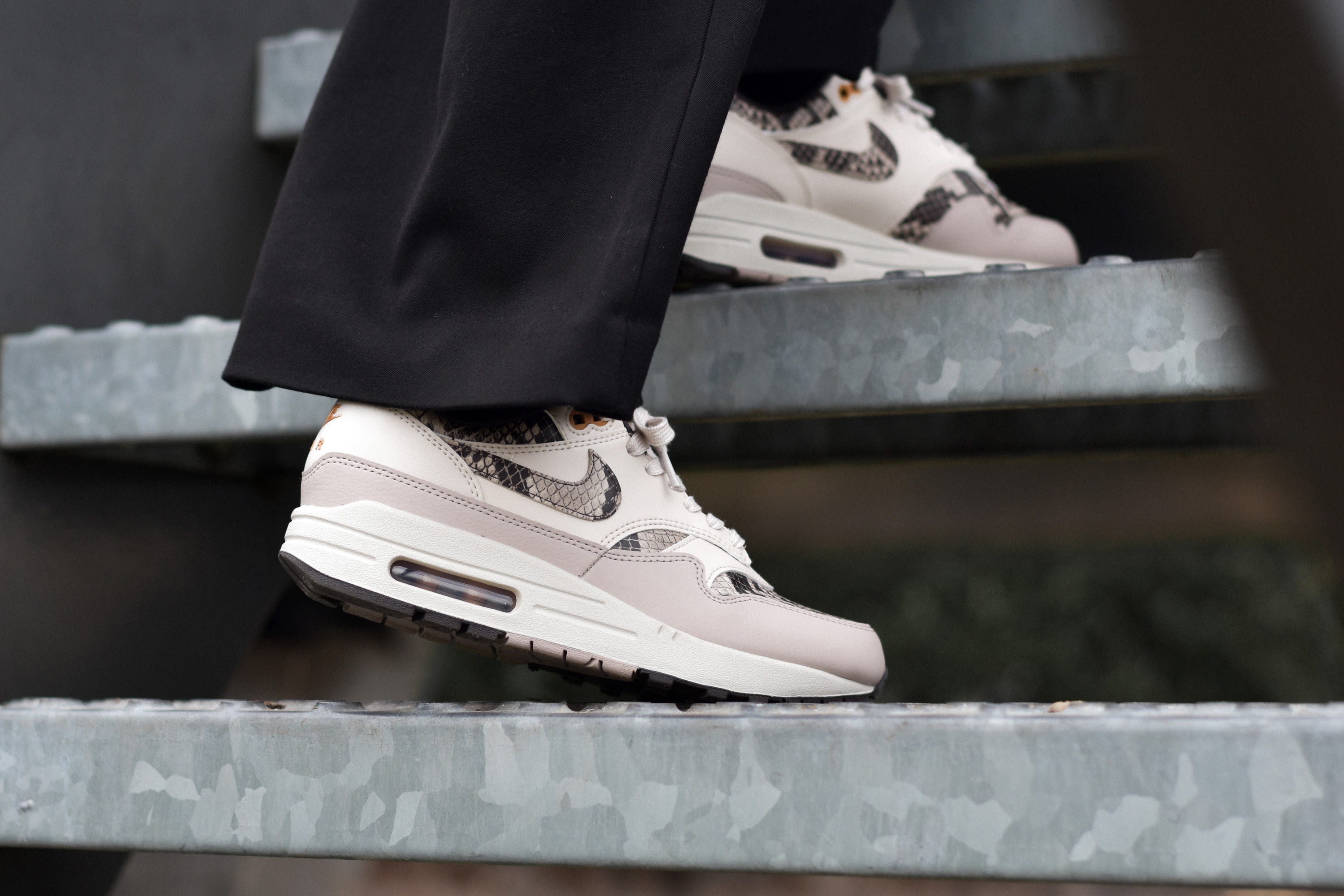 nike air max slangenprint zwart