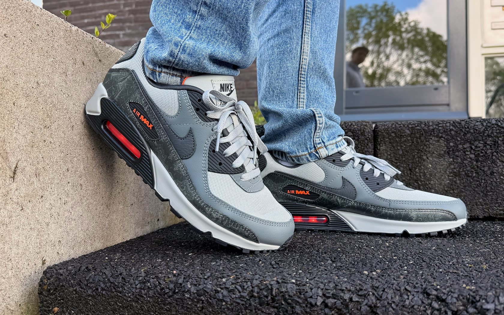 6 nike air max 90 premium hyper crimson black iq0172 900