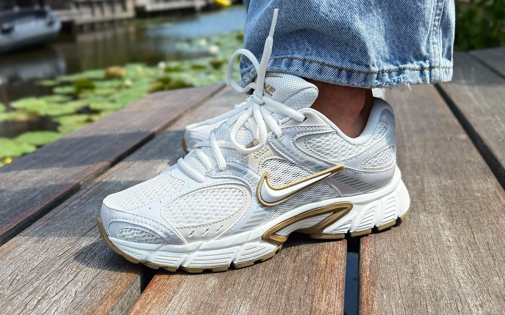 8 nike v5 rnr wmns parachute beige hq7901 115jpg