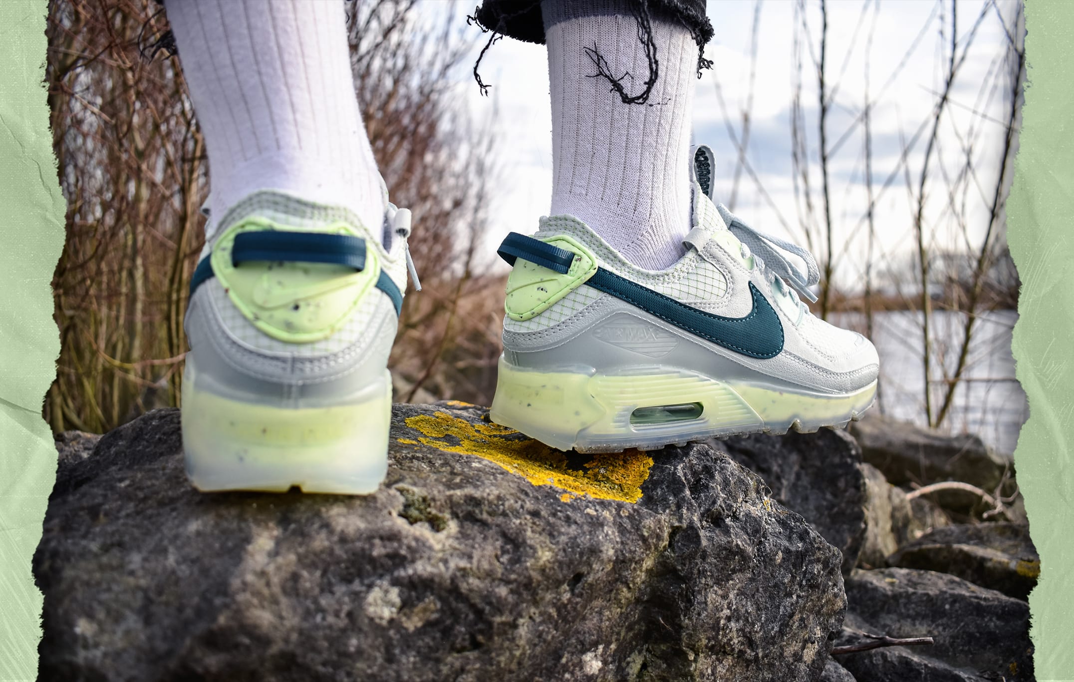 nike dark teal green