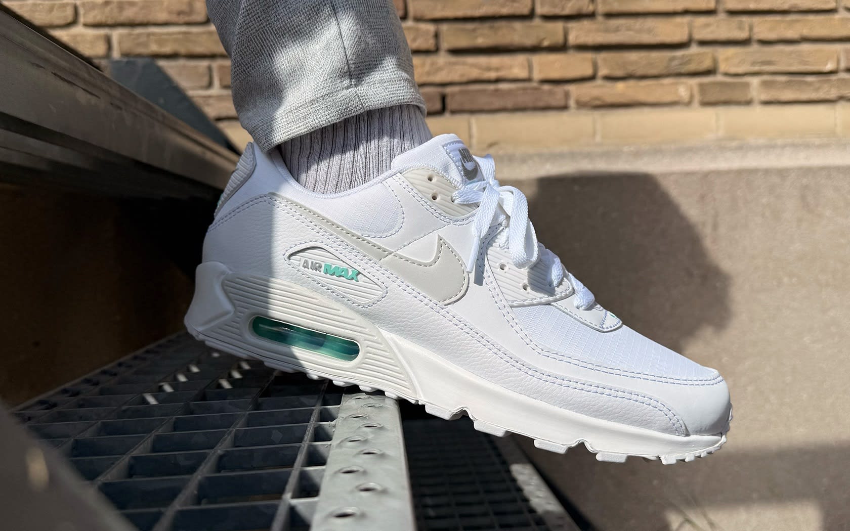 9 nike air max 90 white hyper turquoise ib7680 101