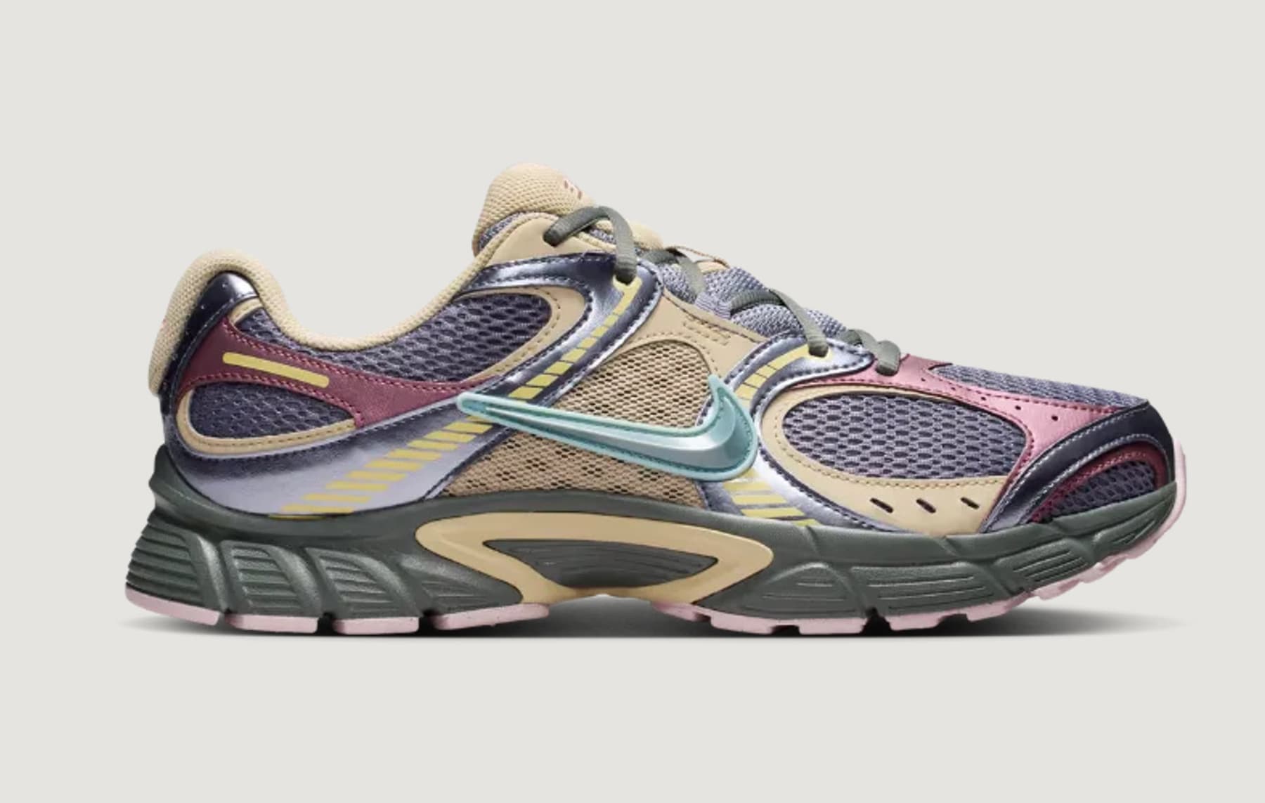 A Ma Maniere x Nike V5 RNR Light Carbon