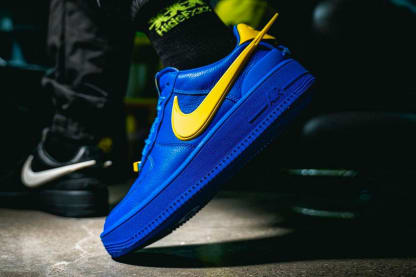 AMBUSH x Nike Air Force 1 Low Foto 2