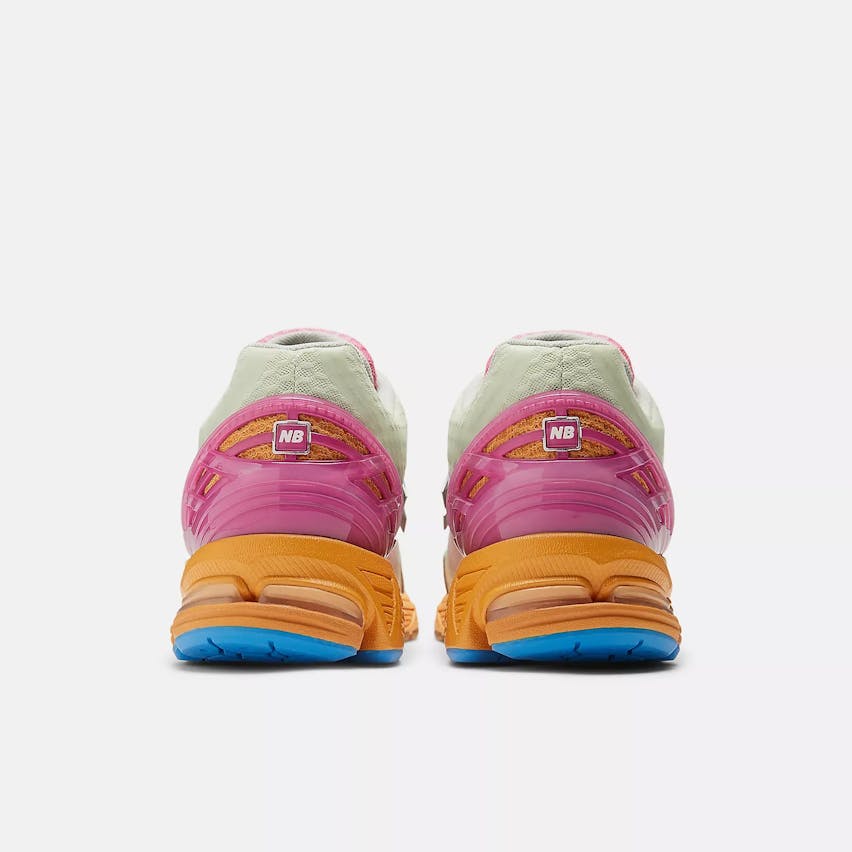 Action Bronson x New Balance 1906 R Real Pink Foto 5