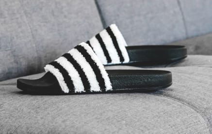 Adidas badslippers zelf ontwerpen hotsell