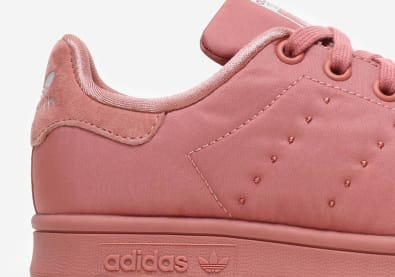 De Adidas Stan Smith krijgt een Pink Satin colorway