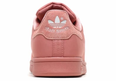 De Adidas Stan Smith krijgt een Pink Satin colorway