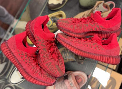 Adidas Yeezy Boost 350 V2 CMPCT Slate Red Foto 1