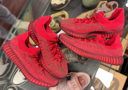 Adidas Yeezy Boost 350 V2 CMPCT Slate Red Foto 1