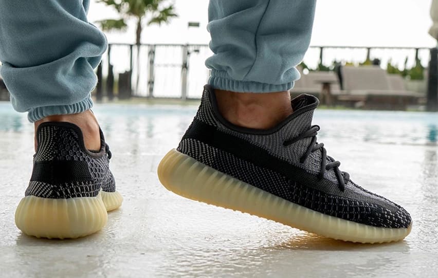 Adidas Yeezy Boost 350 V2 Carbon