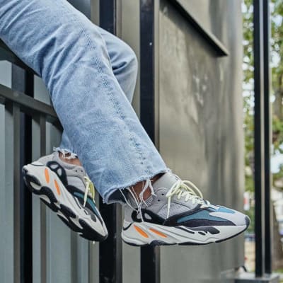 Adidas Yeezy Boost 700 Wave Runner foto 4