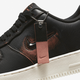 Nike voorziet de Air Force 1 van drie Rub-Away colorways