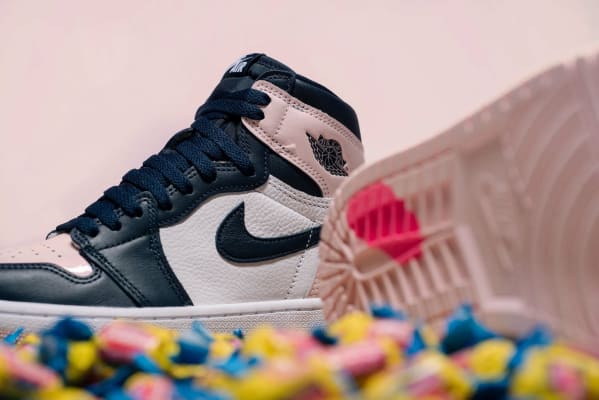 Air Jordan 1 High OG Atmosphere Bubble Gum DD9335 foto7