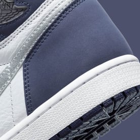 De releasedatum én de officiële foto's van de Air Jordan 1 High OG CO.JP Midnight Navy zijn gedropt