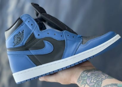 Air Jordan 1 High OG Dark Marina Blue Foto 1