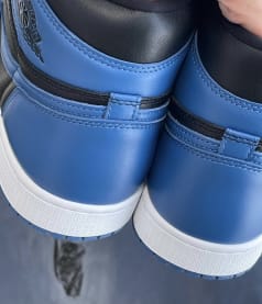 Air Jordan 1 High OG Dark Marina Blue Foto 9